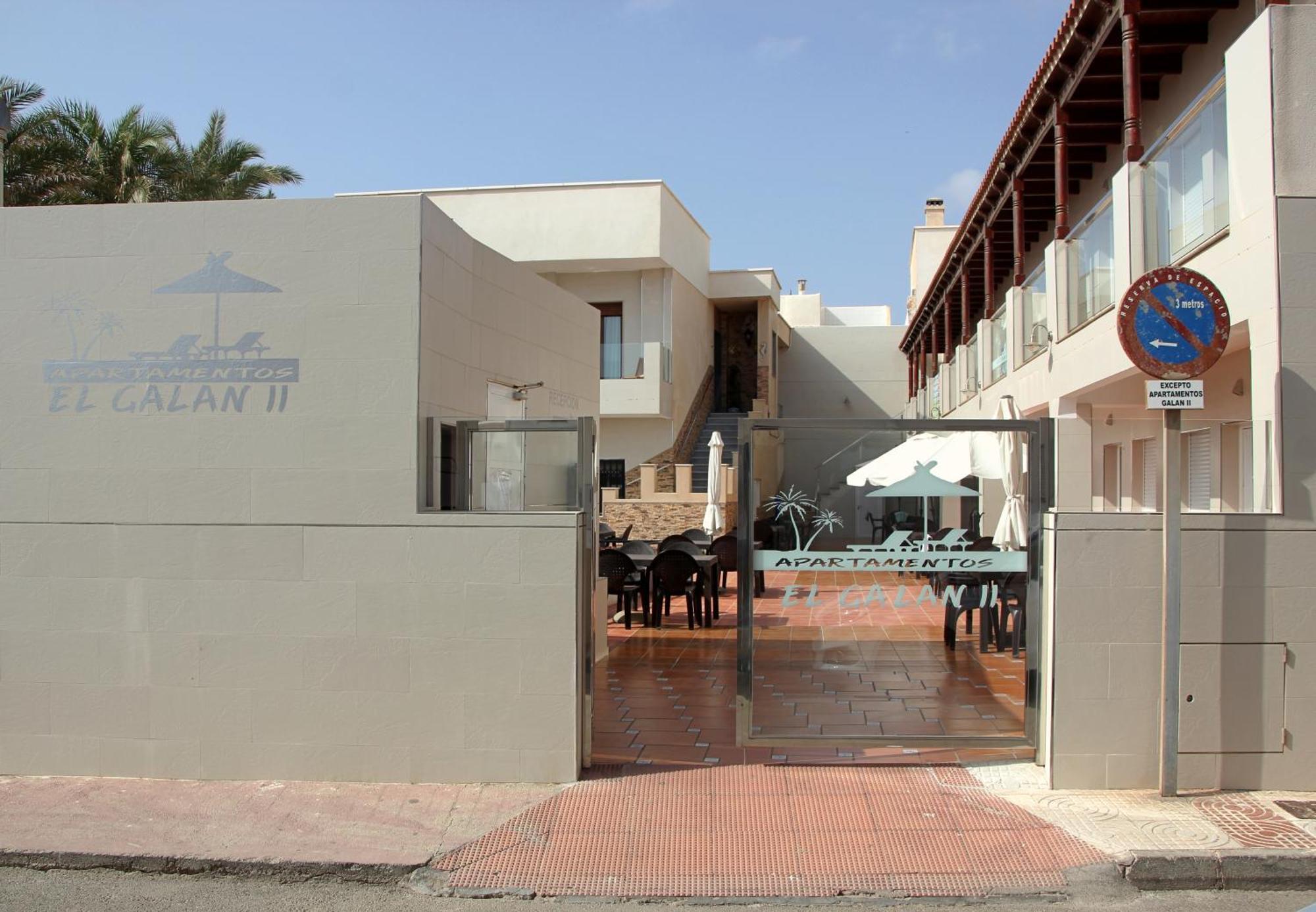 Apartamentos El Galan II كاربونيذاس المظهر الخارجي الصورة