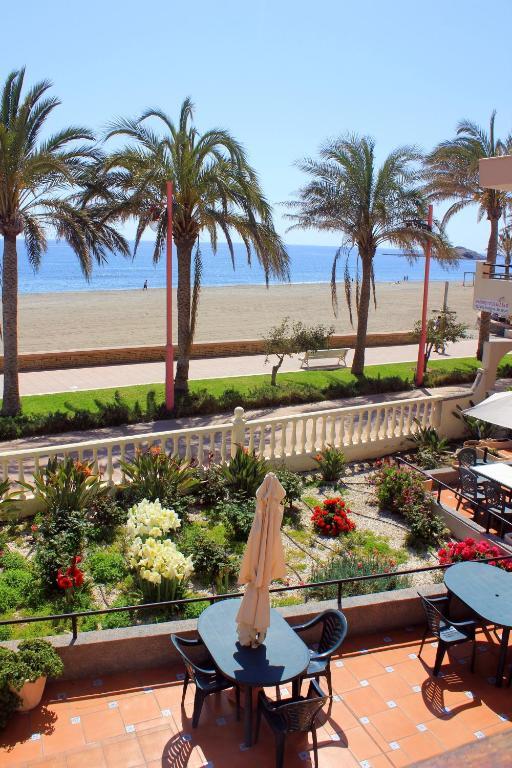 Apartamentos El Galan II كاربونيذاس المظهر الخارجي الصورة