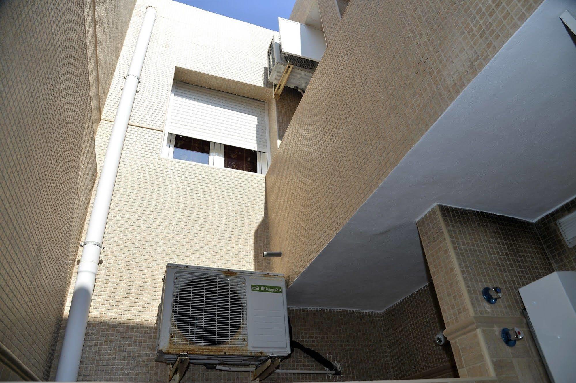 Apartamentos El Galan II كاربونيذاس المظهر الخارجي الصورة