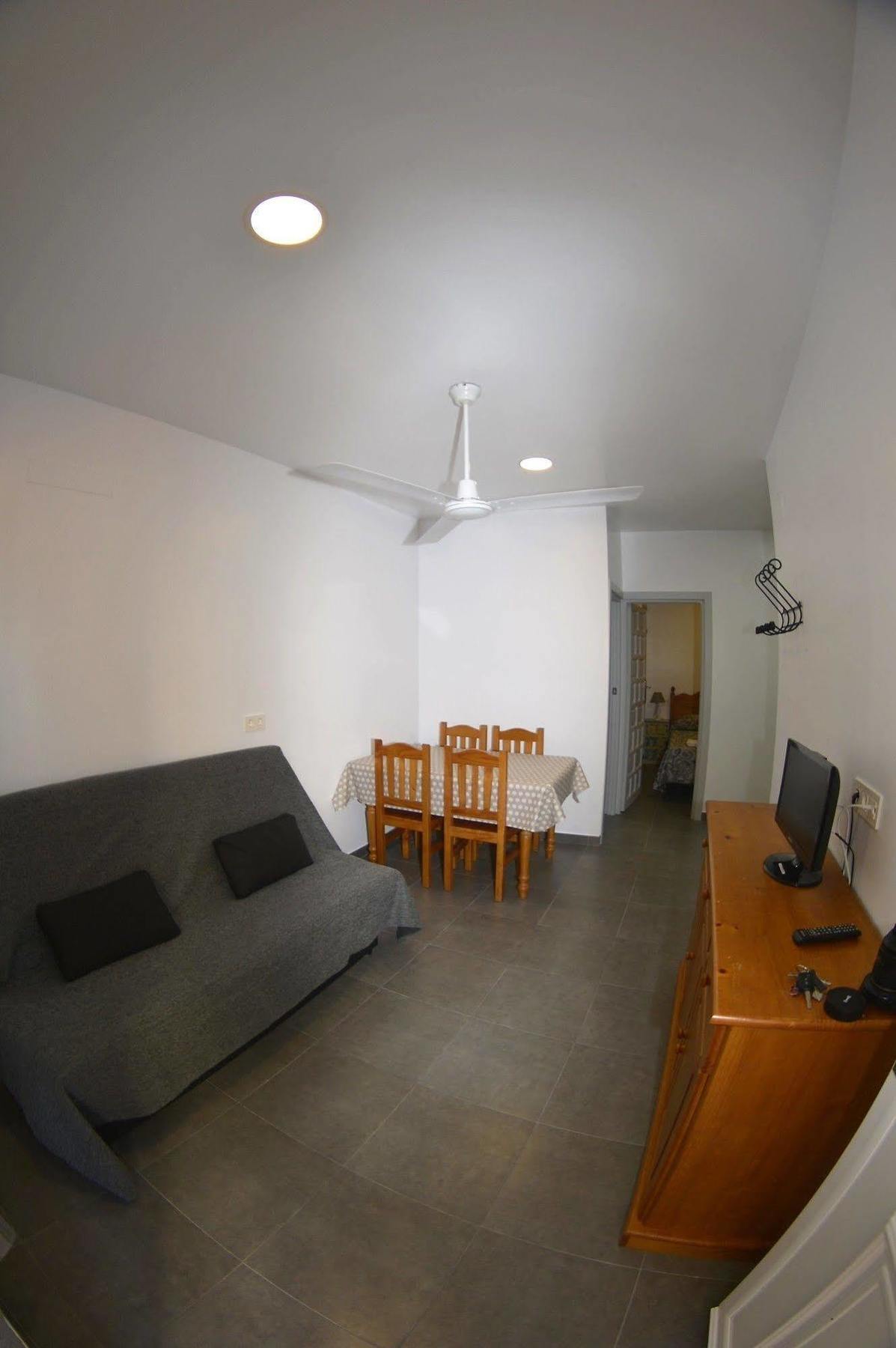 Apartamentos El Galan II كاربونيذاس المظهر الخارجي الصورة