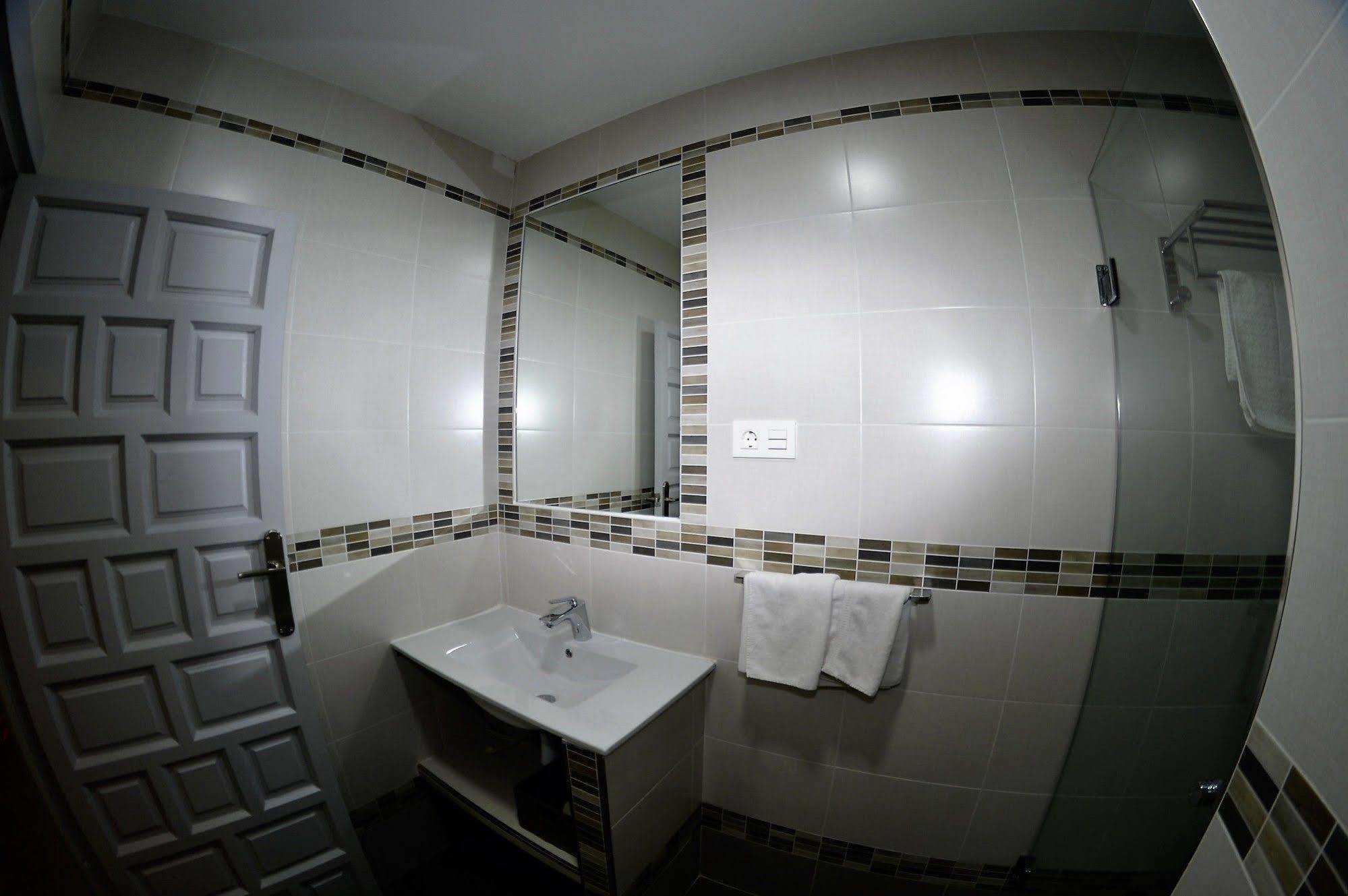 Apartamentos El Galan II كاربونيذاس المظهر الخارجي الصورة