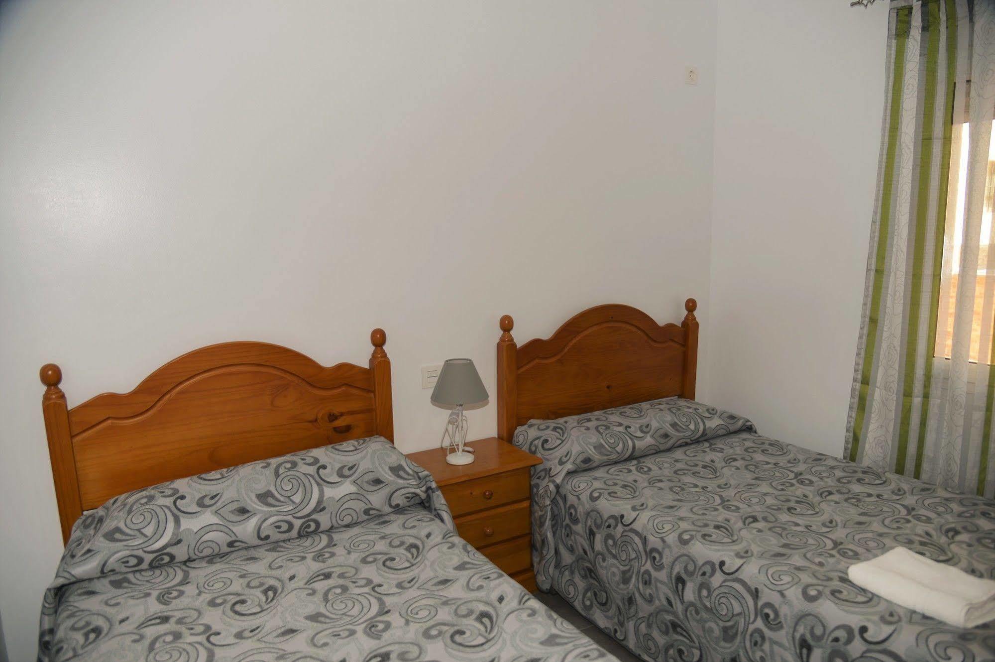 Apartamentos El Galan II كاربونيذاس المظهر الخارجي الصورة