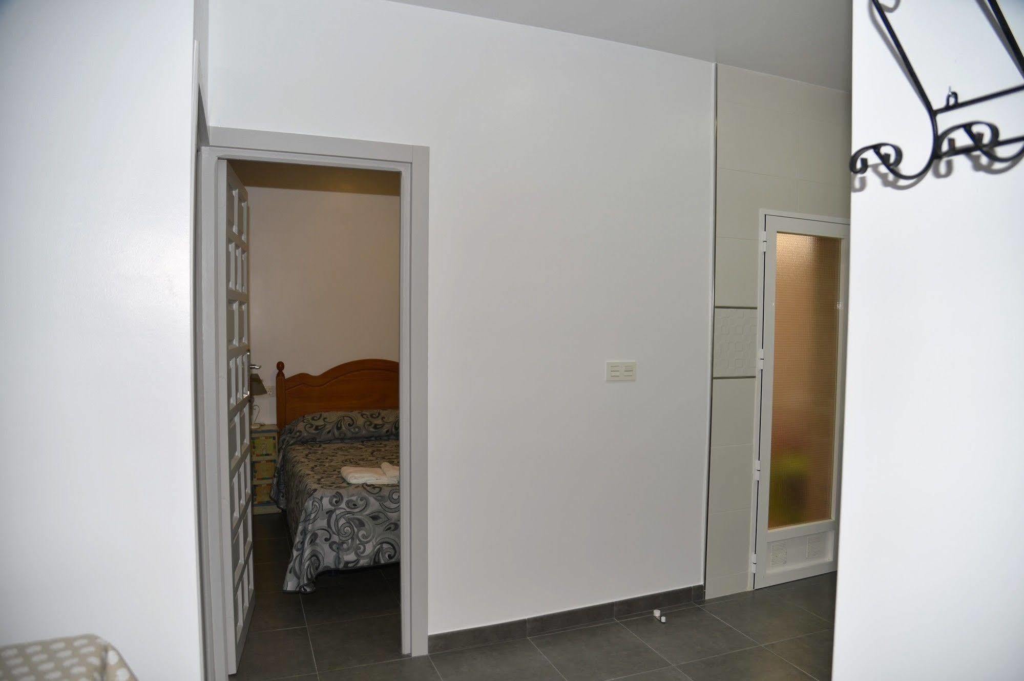 Apartamentos El Galan II كاربونيذاس المظهر الخارجي الصورة