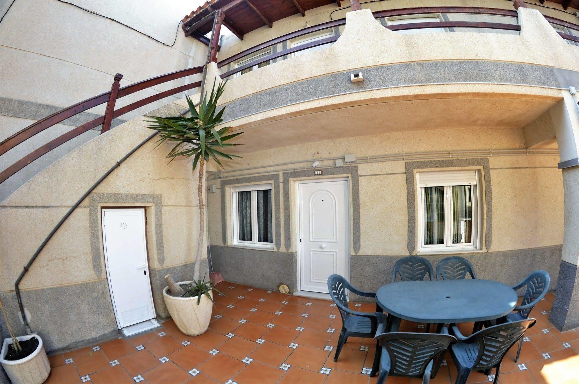 Apartamentos El Galan II كاربونيذاس المظهر الخارجي الصورة